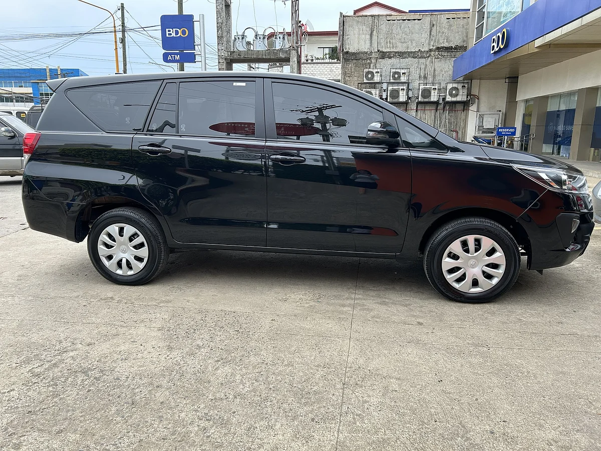 Rent Toyota innova | Rose car rental services in Palawan - Car Rental