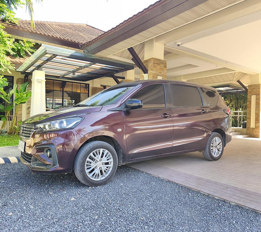 SUV